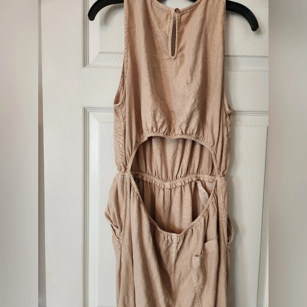 Universal Thread Tan Jumpsuit with Back Cut Out - Picture 7 of 9